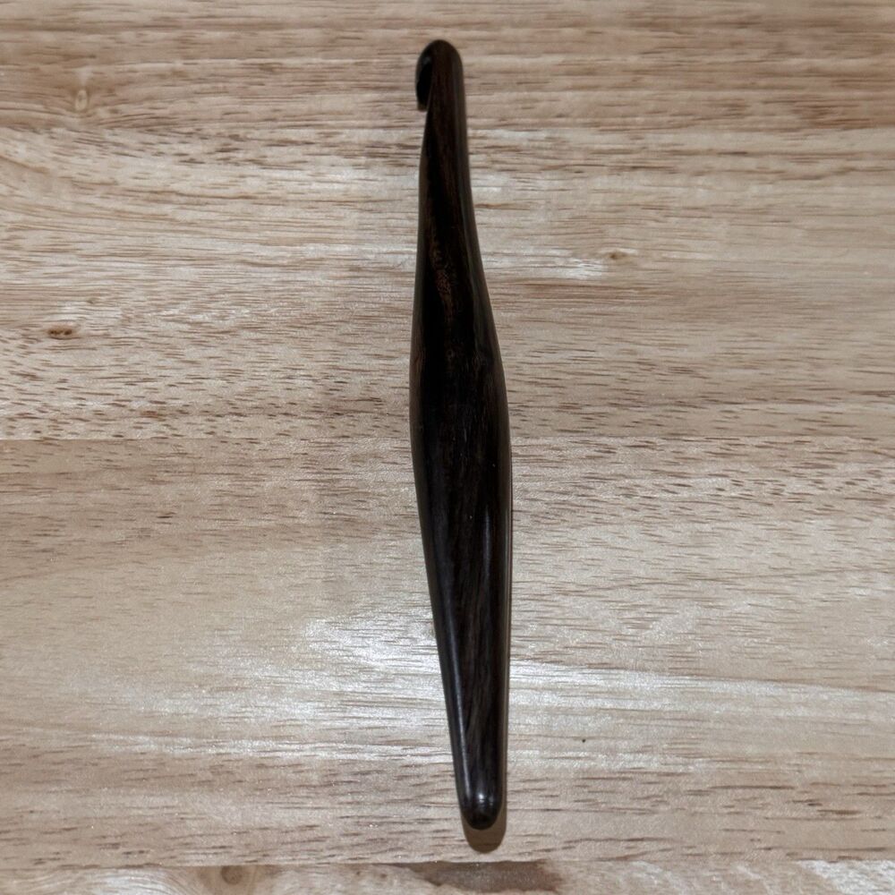 Furls Streamline Ebony Wood Crochet Hook Size P 10mm Ergonomic